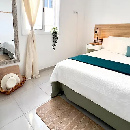 Alcamar Comfortable In The Center Of
